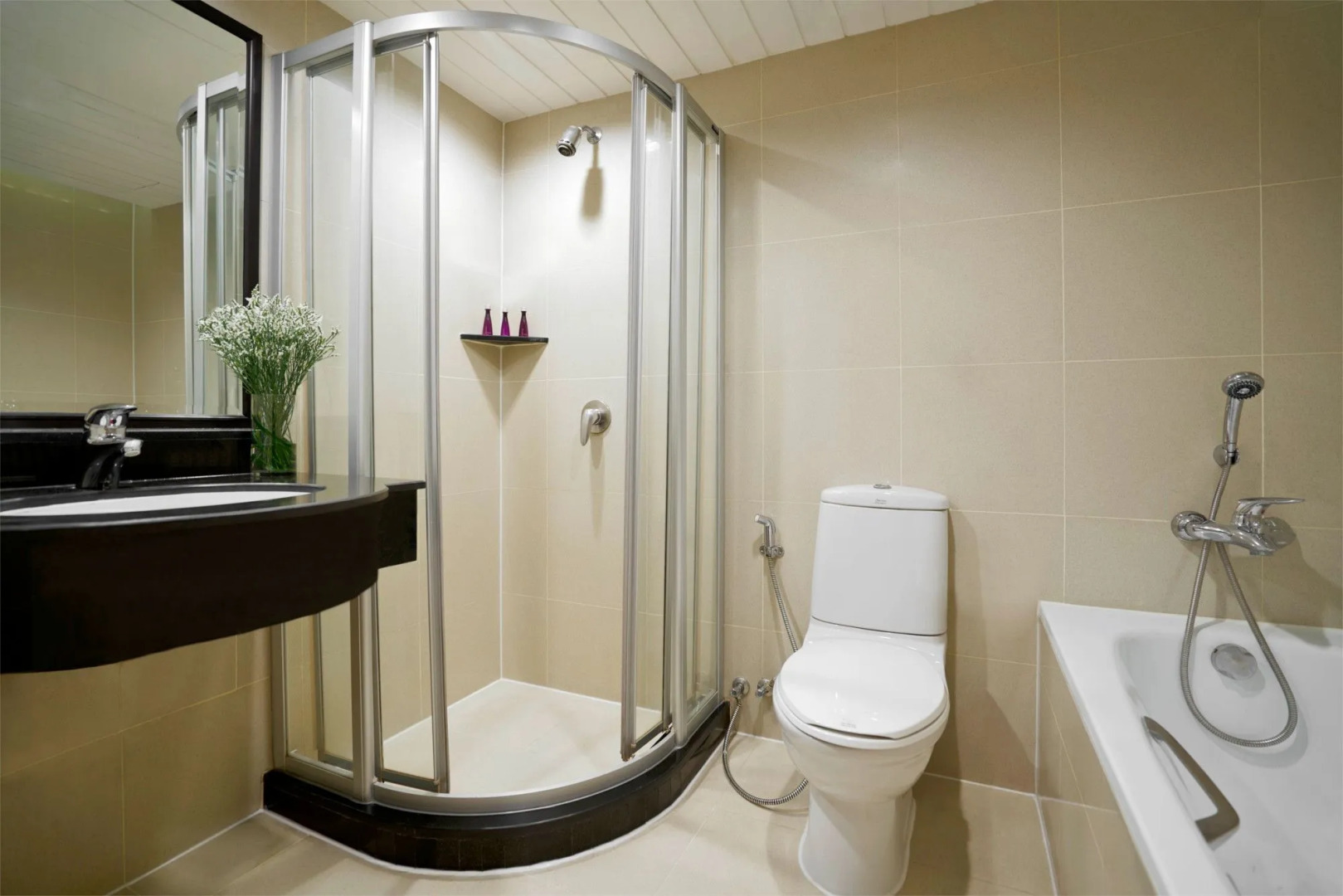 Grand Mercure Bangkok Atrium