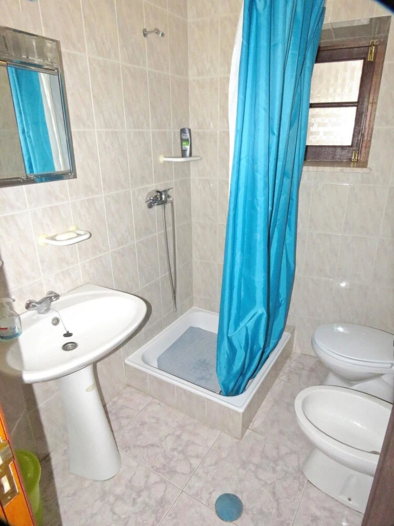 House With one Bedroom in Vale de Colméias, With Furnished Terrace and