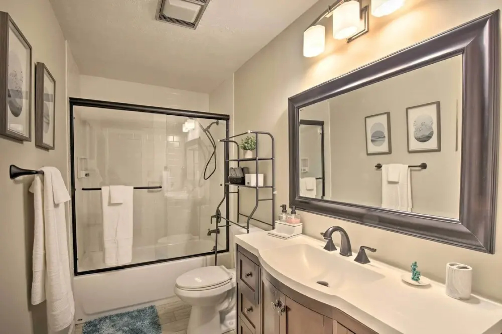 Spacious & Newly Remodeled A-frame w/ 2 Decks