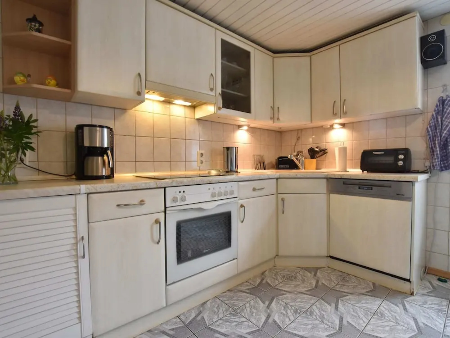 Moderne Ferienwohnung mit Grill in Rakow