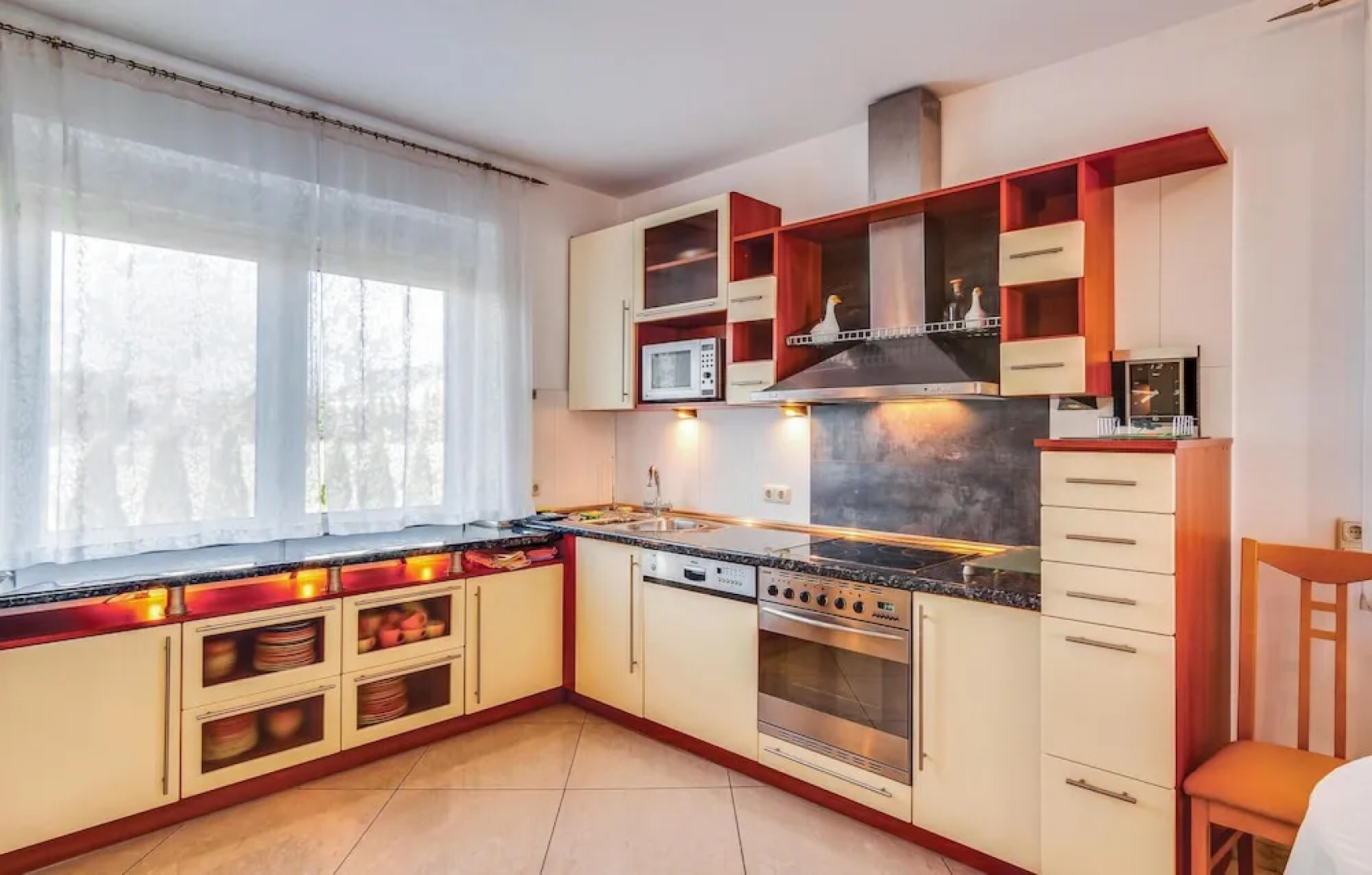 Awesome Home in Grzybowo With 6 Bedrooms and Wifi