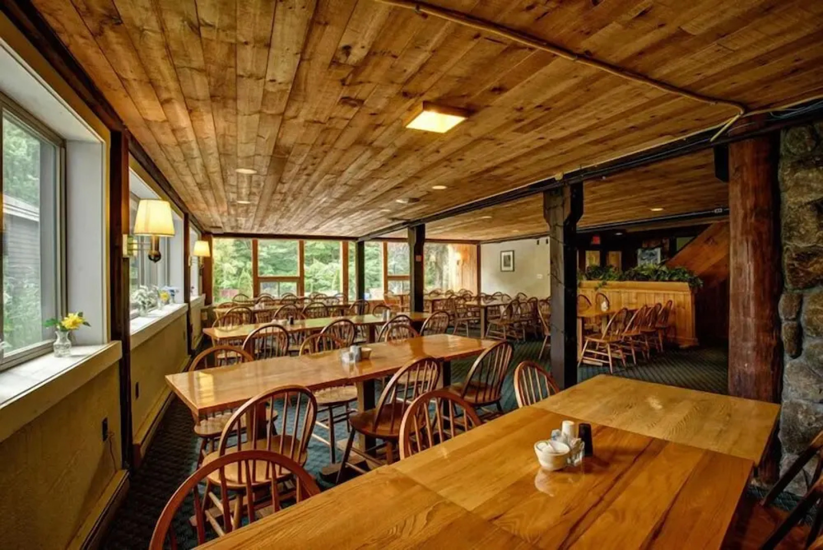 Snowy Owl Inn And Resort