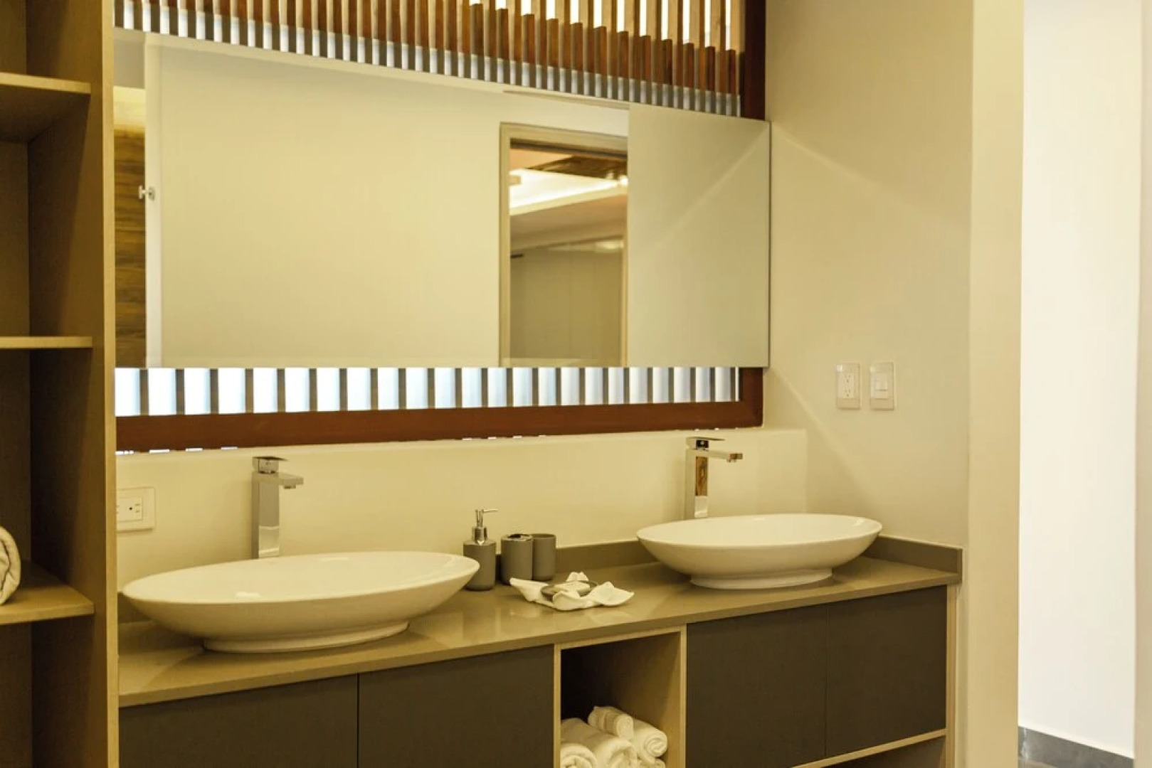 Luxurious Apartments With BBQ Pool Garden Jungle View