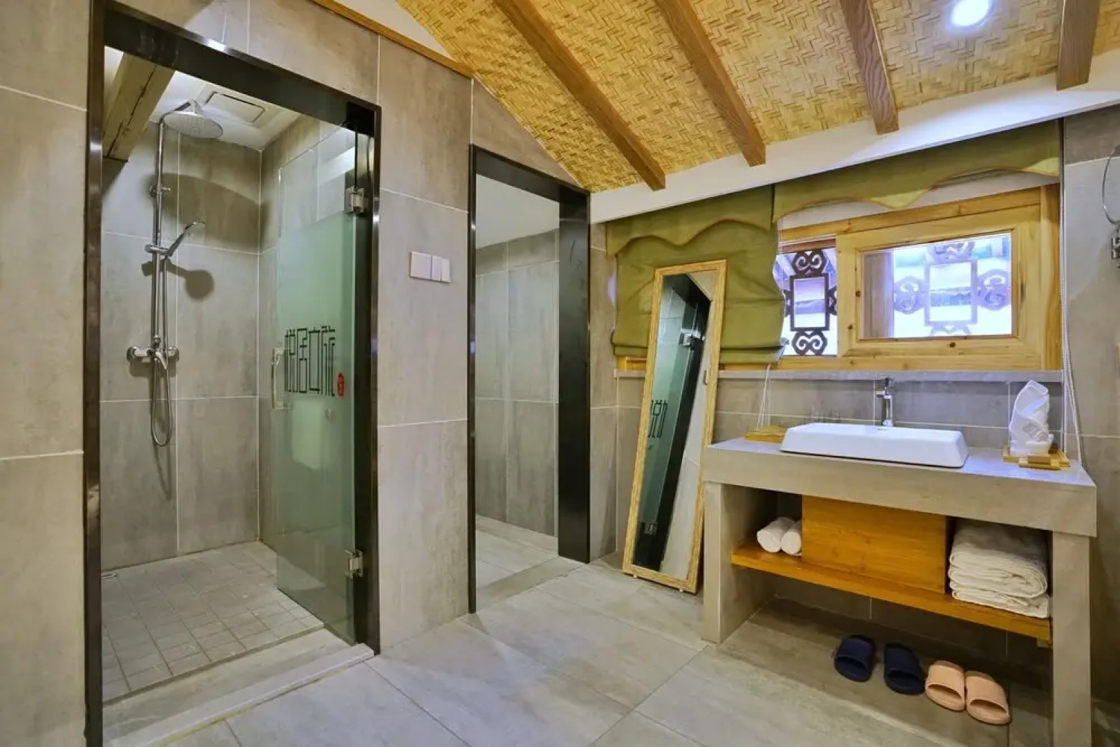 Yueju Wenlv · Yuexijiang Boutique Holiday Hotel (Leishan Xijiang Qianhu Miaozhai)