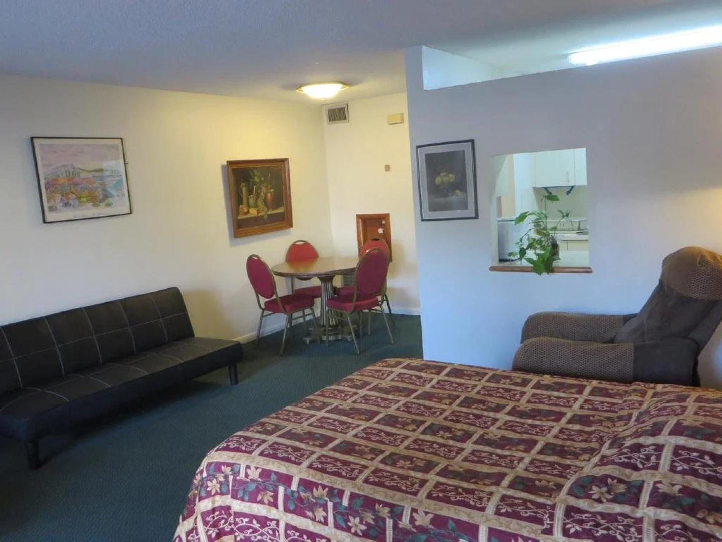 Dee Jay Beach Resort