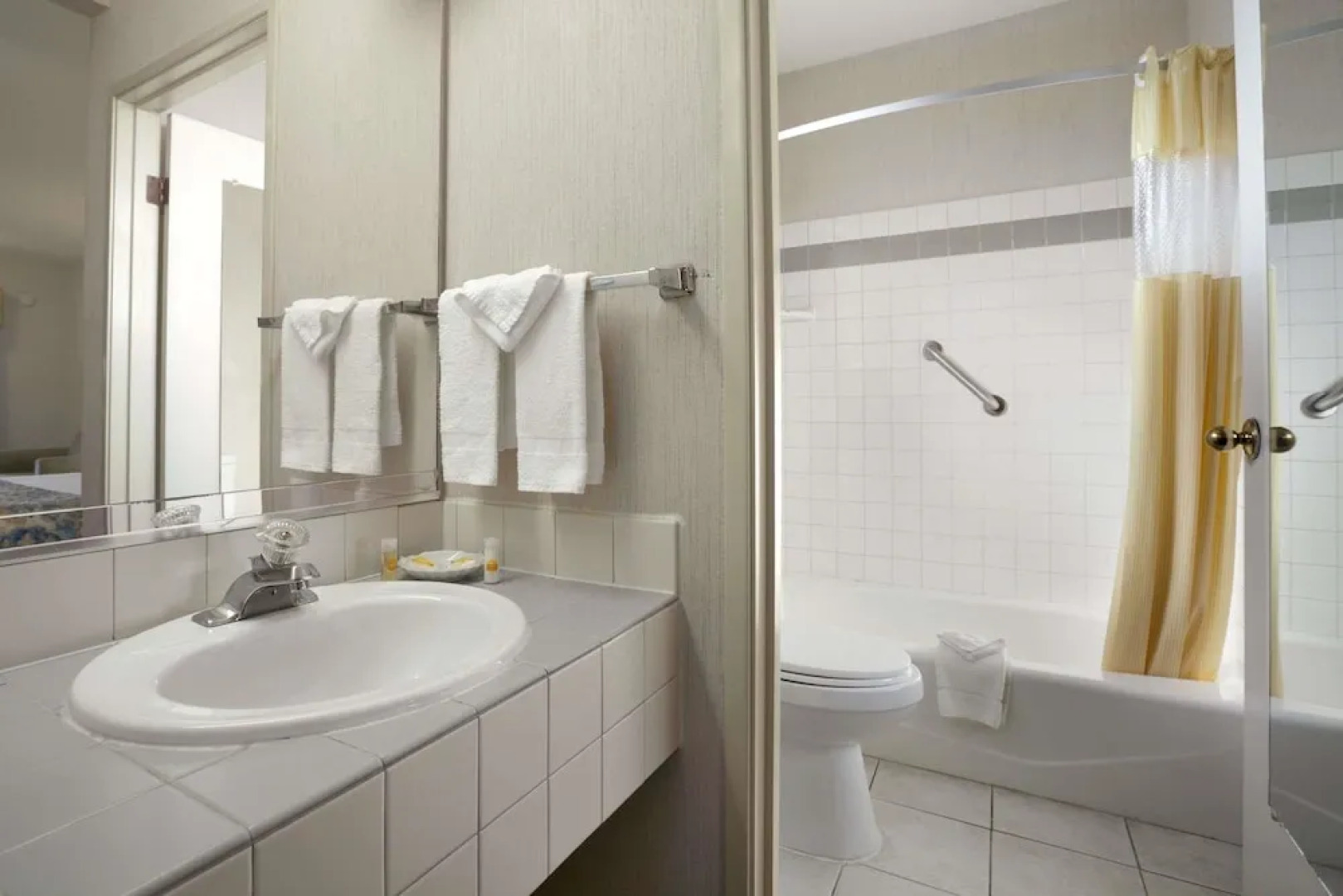 Days Inn By Wyndham Rocklin/Sacramento