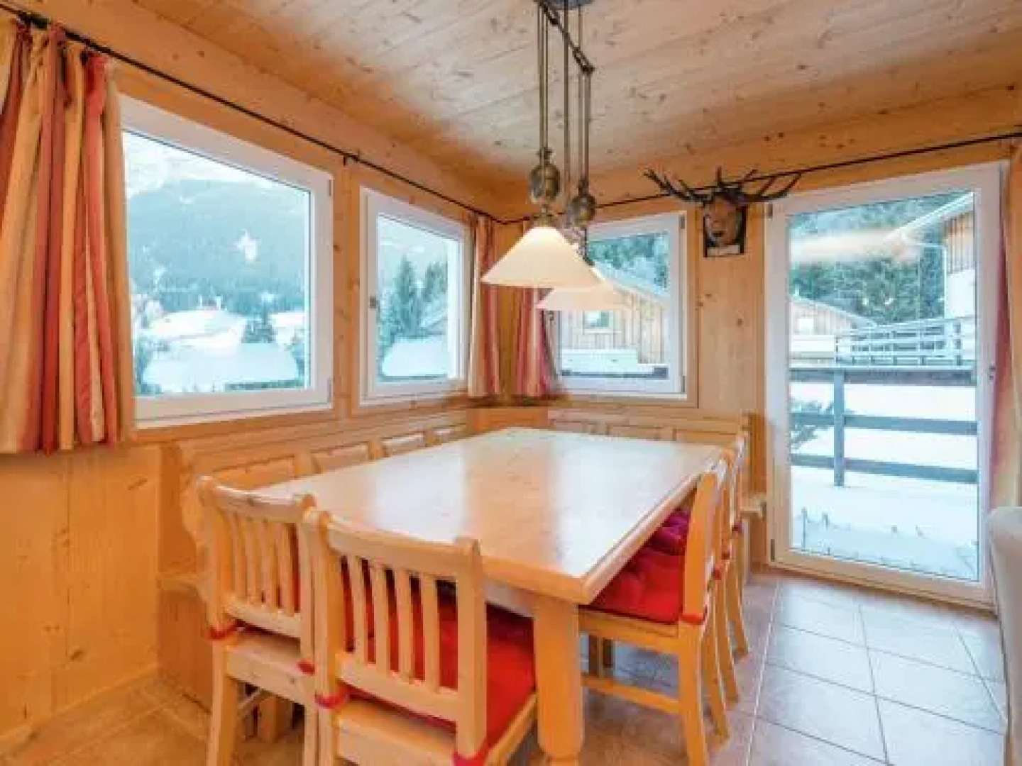 Chalet Alpendorf Dachstein West