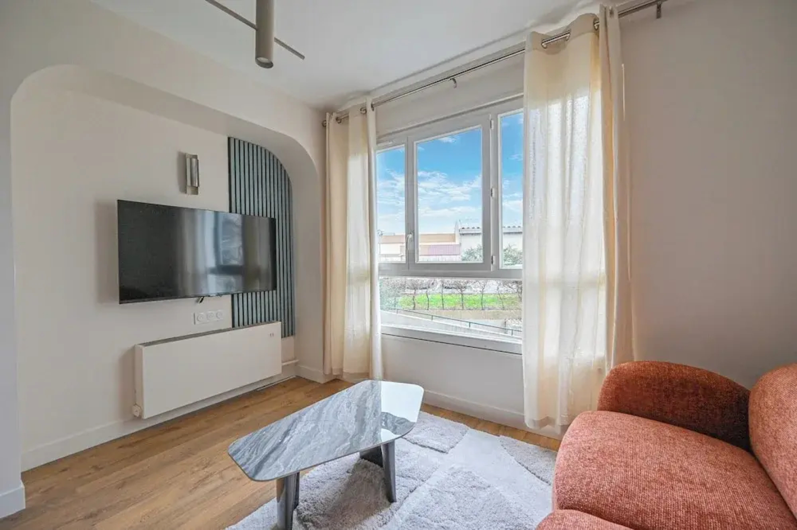 Magnificent Apartment- 2br-4p- Bagnolet