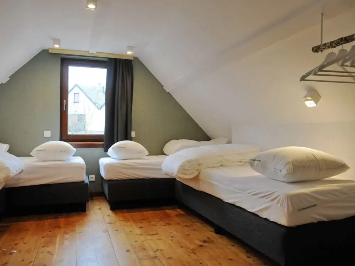 Holiday Home in Vielsalm With Lake View