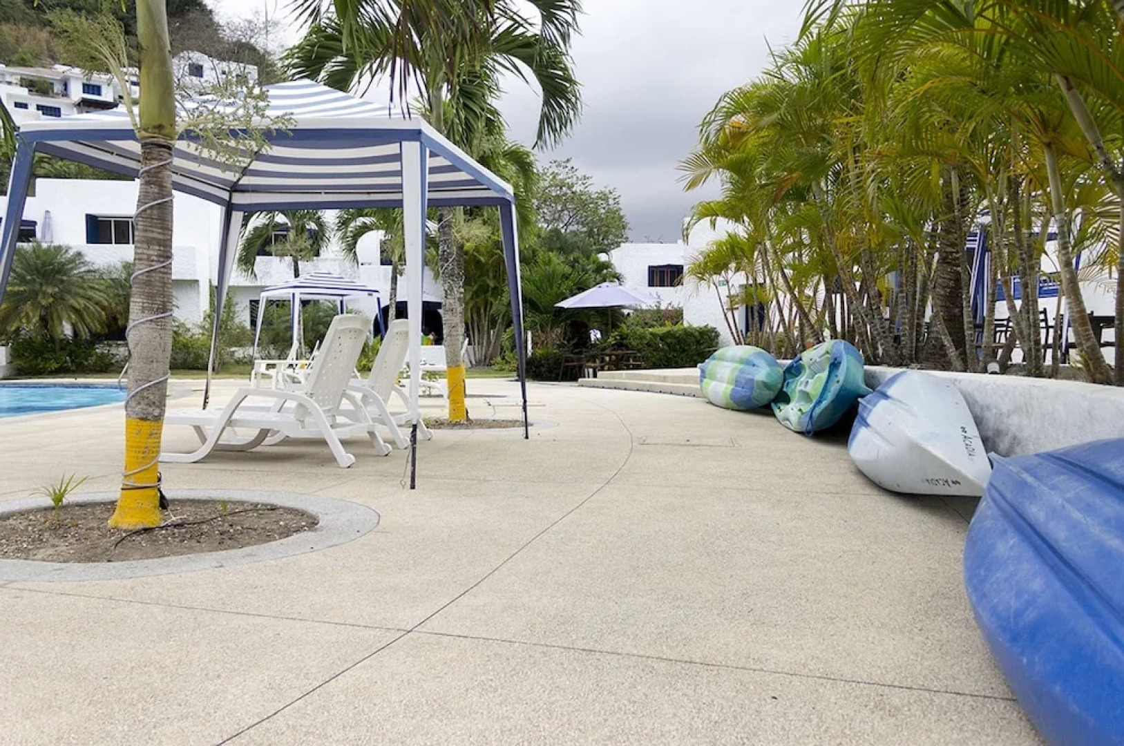 Green9 Hotel & Beach Resort Same