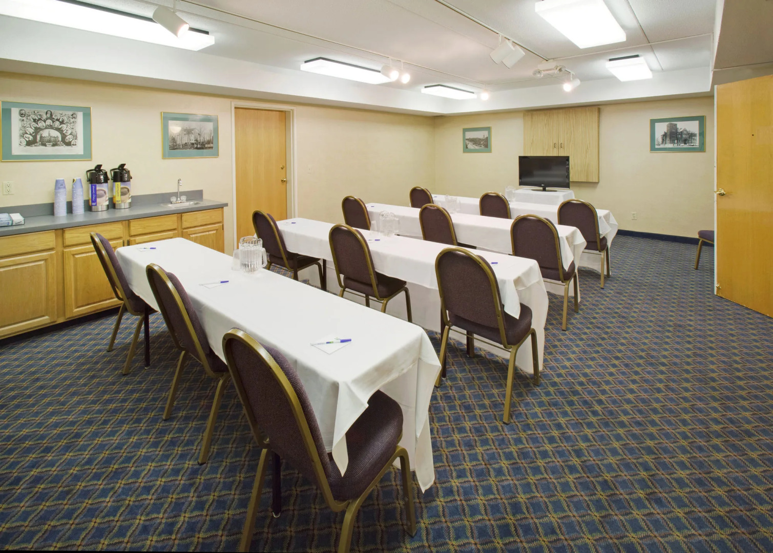 Holiday Inn Express Des Moines-At Drake University