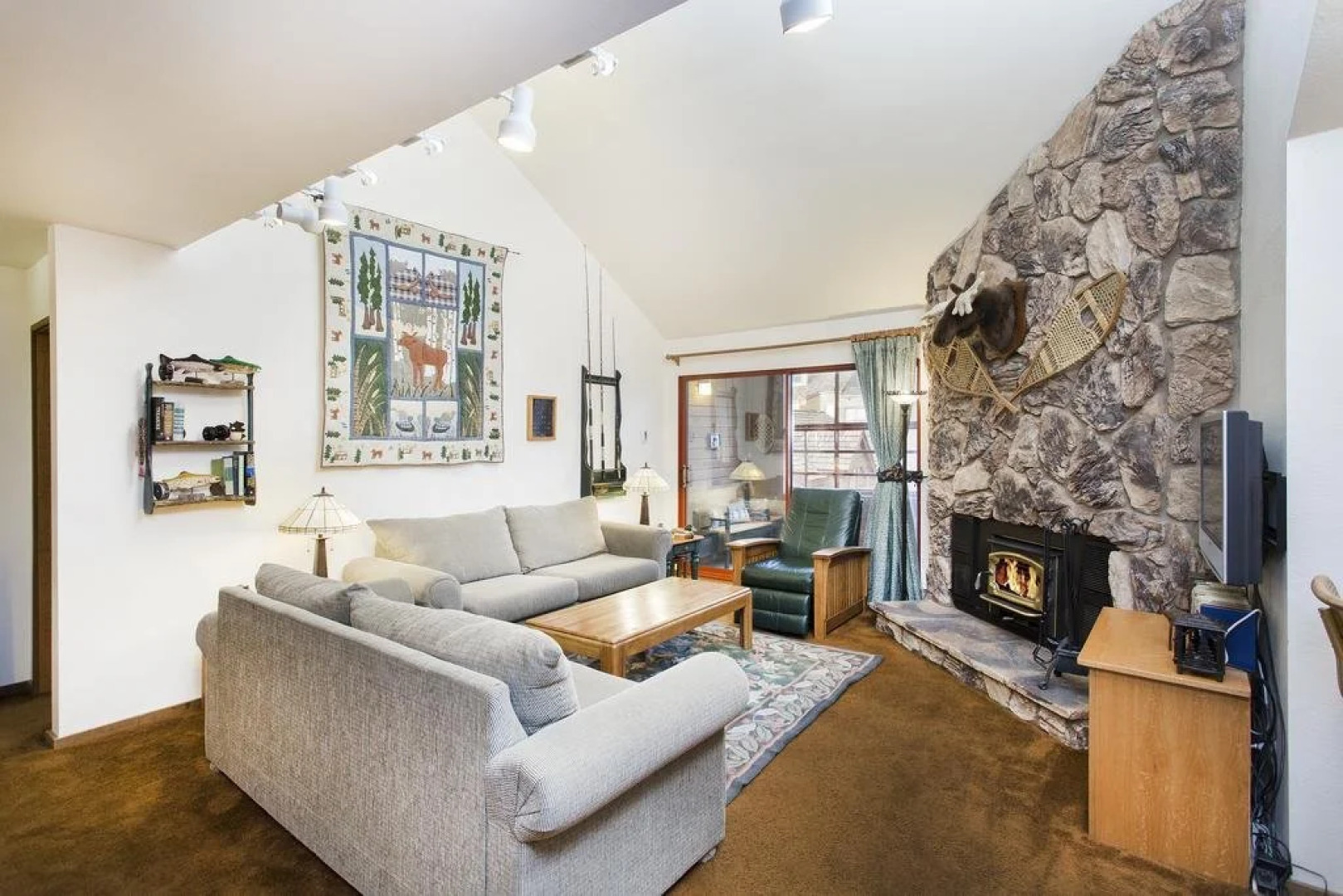 Aspen Creek by 101 Great Escapes