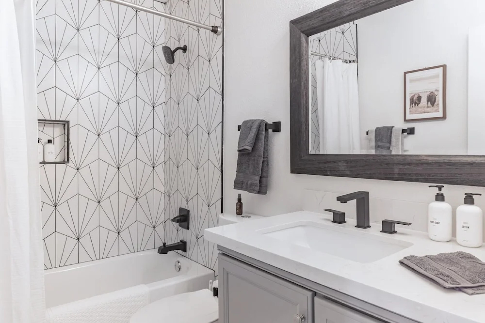 5BR Pool Home in Downtown Gilbert by RedAwning