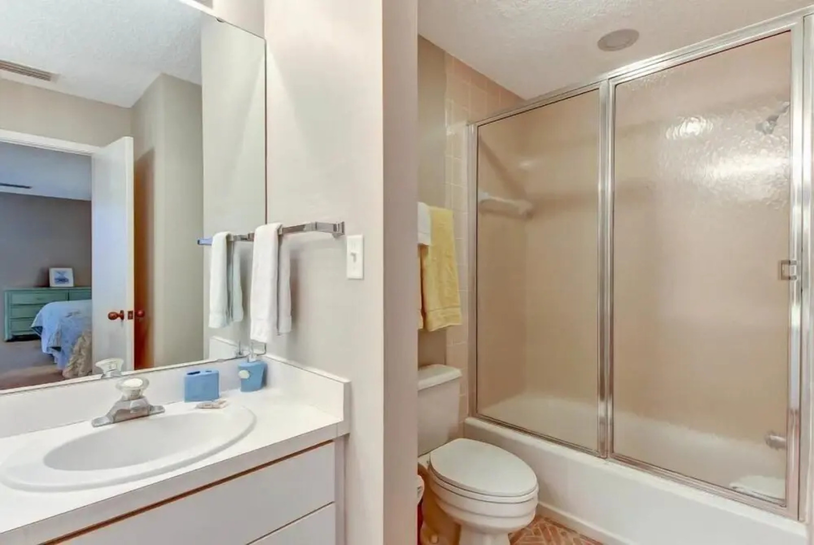 2354/56-courtside Villas