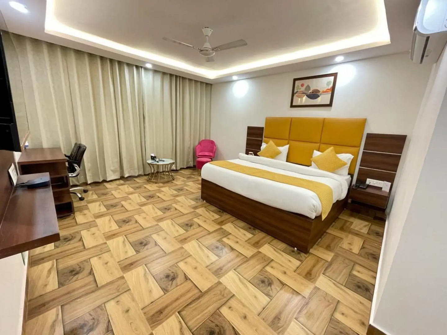 OYO 1922 Hotel Rajmandir