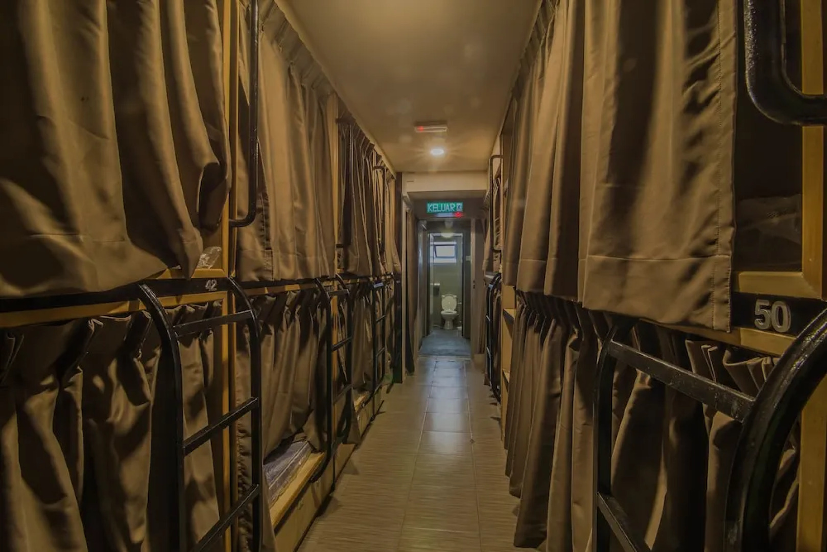 Traveller Bunker Hostel 1