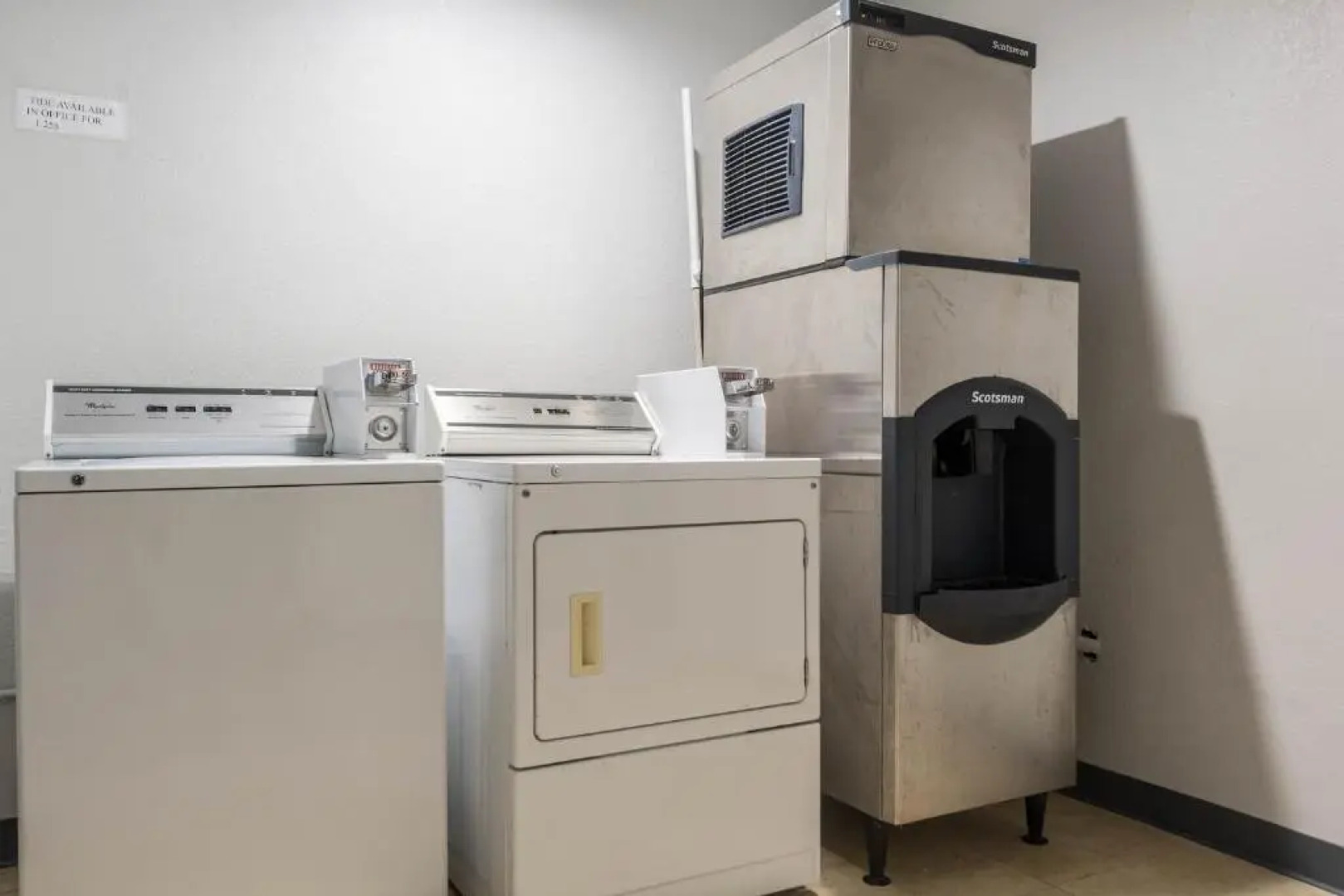 Scottish Inn and Suites