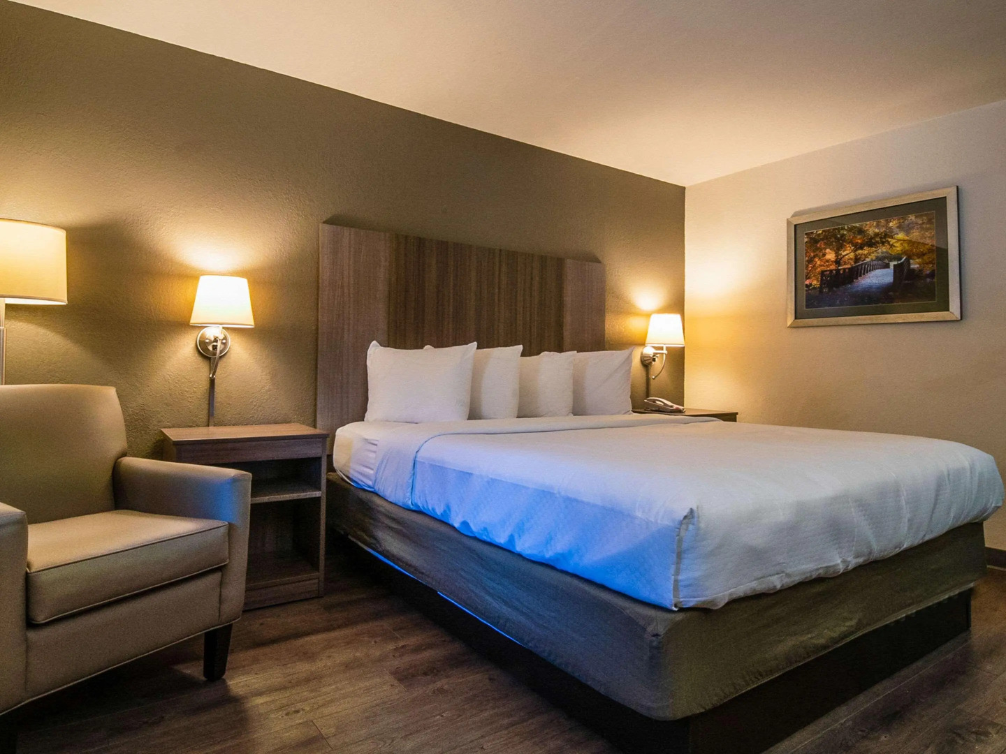 Econo Lodge Cherokee Near Island Park