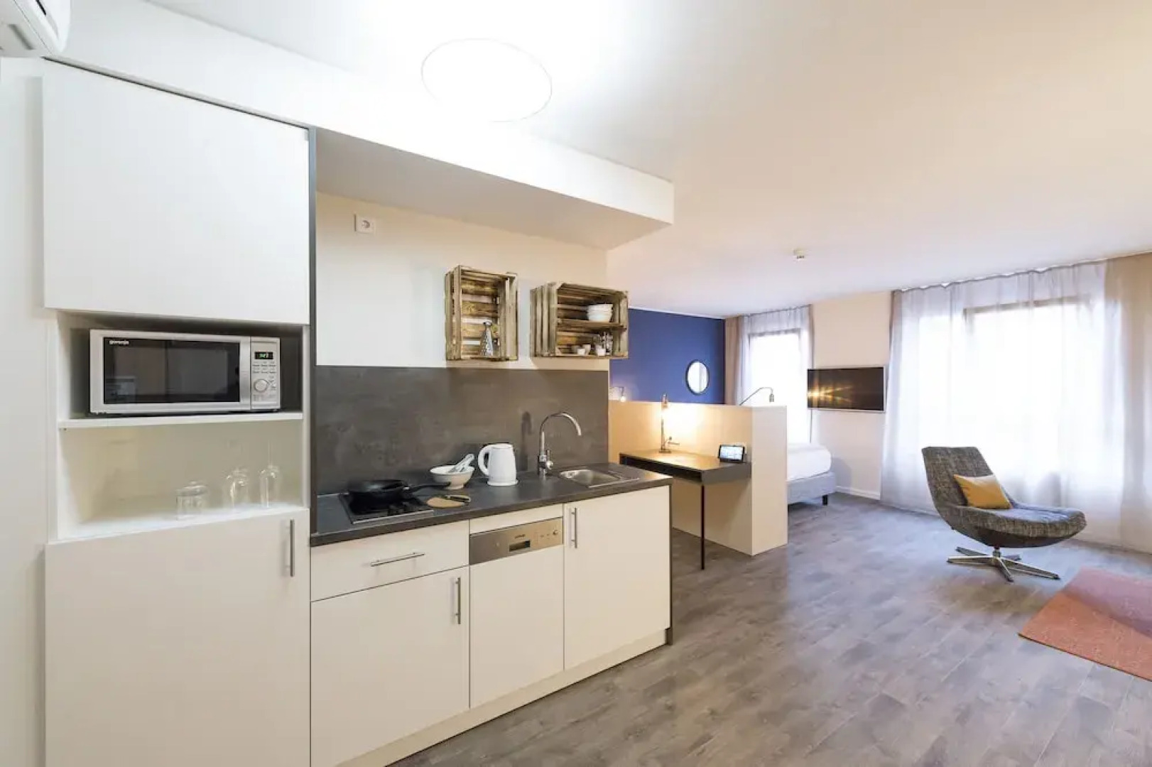 HARBR. boardinghouse