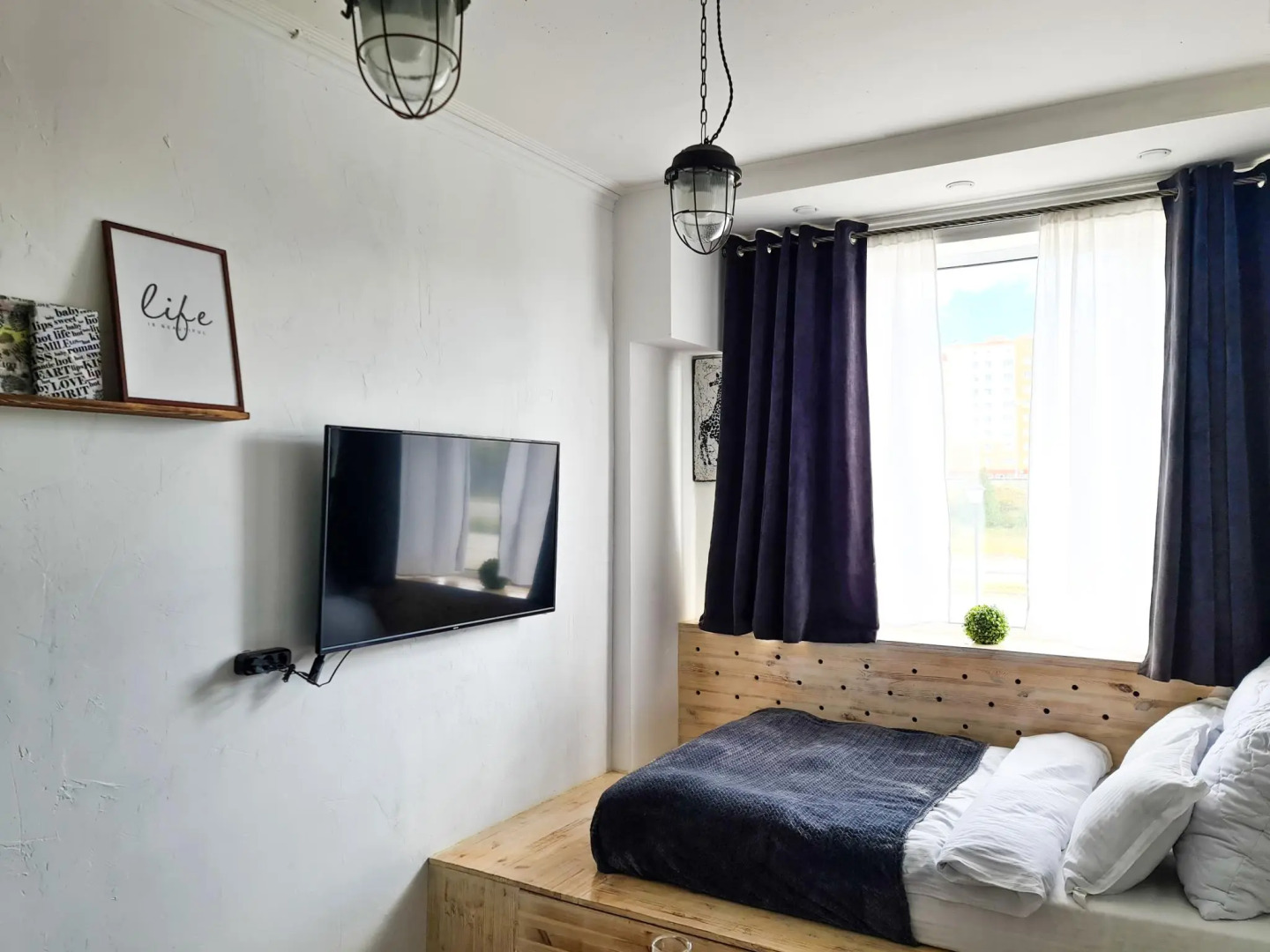 Мириады в микрорайоне Строителей