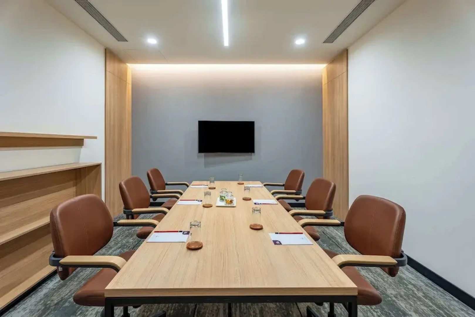 Park Inn & Suites By Radisson Thrissur East Fort