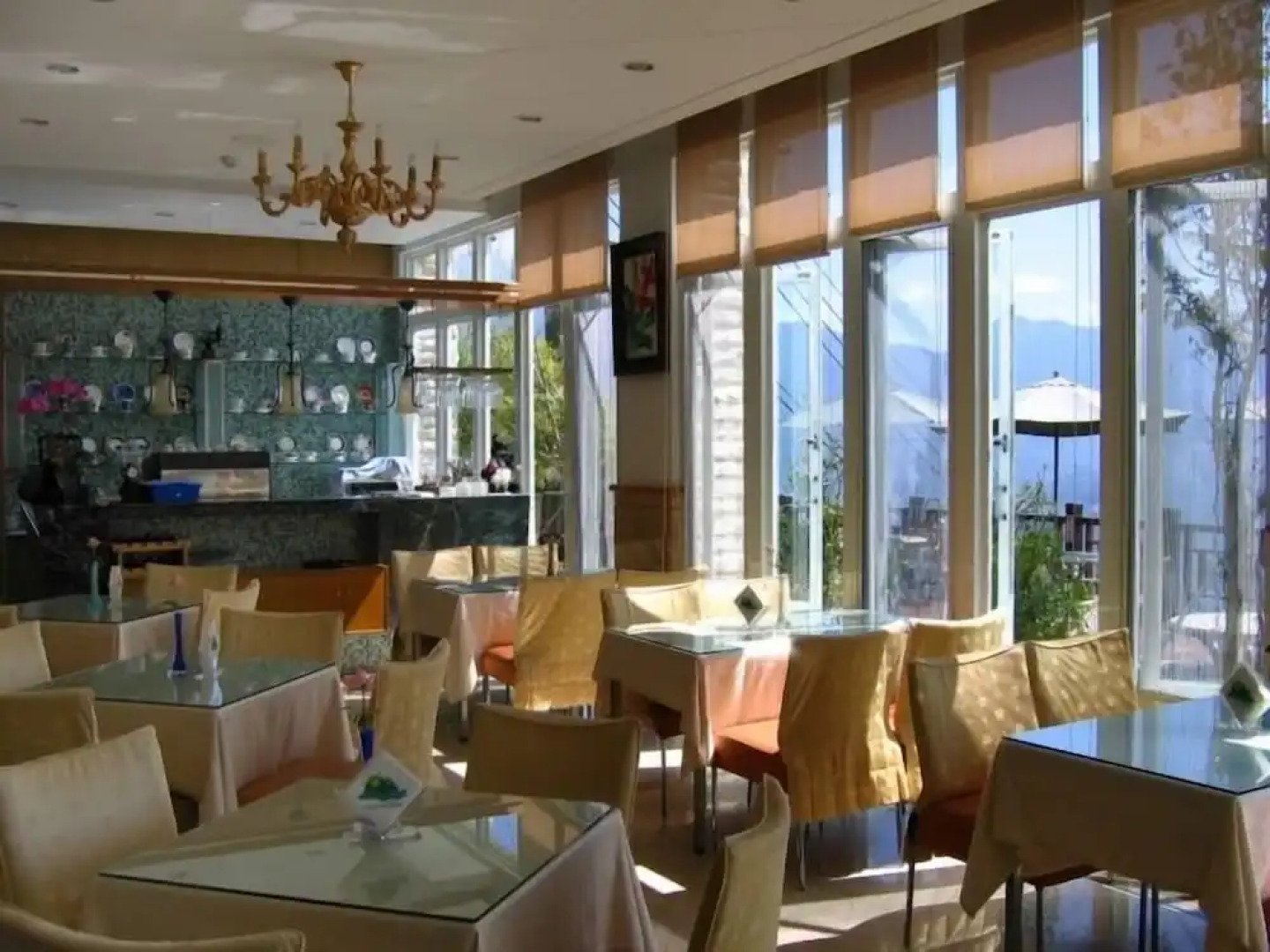 Jun Yue Hanging Garden Resort