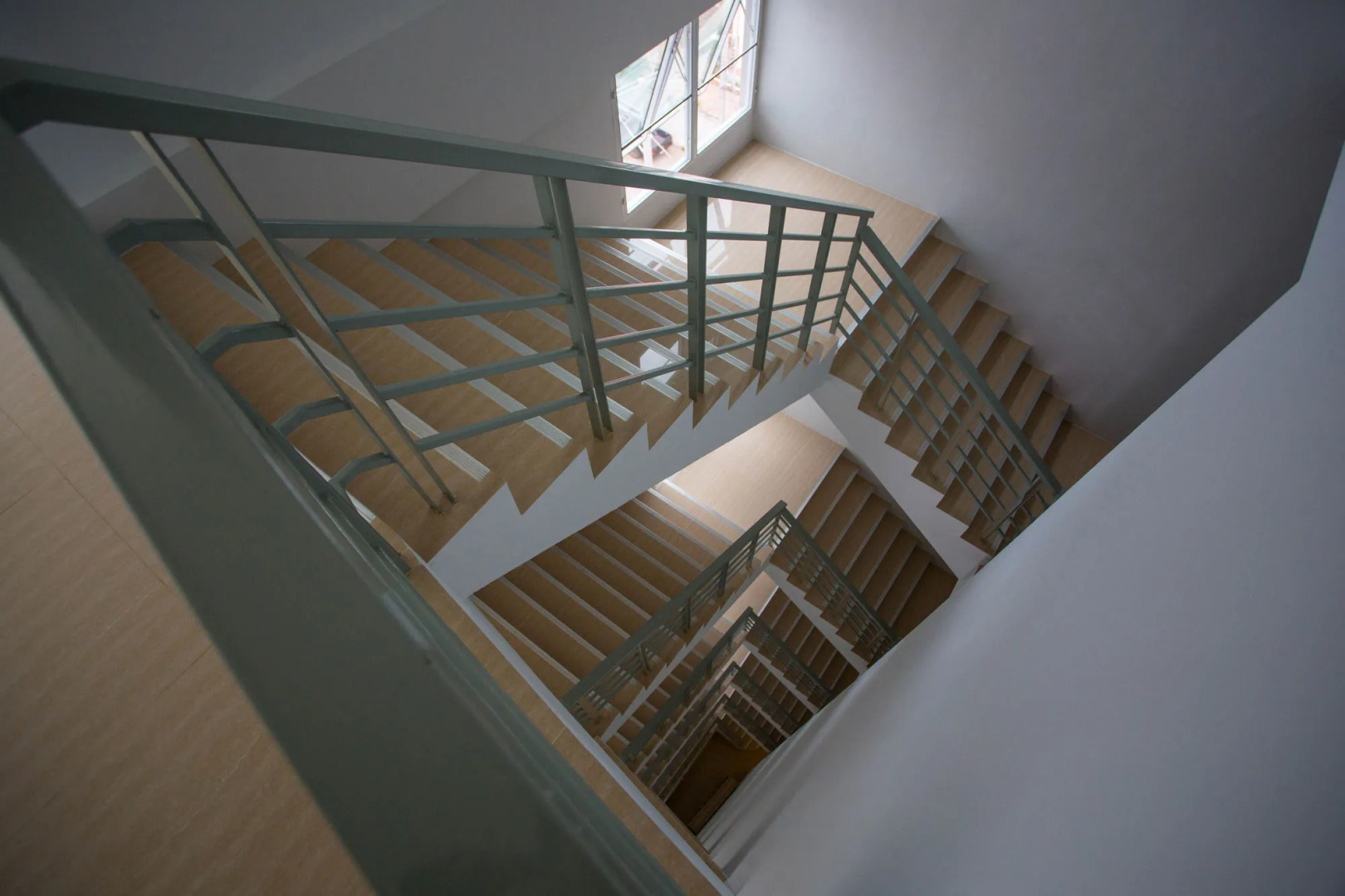 Des Res Hotel and Residence