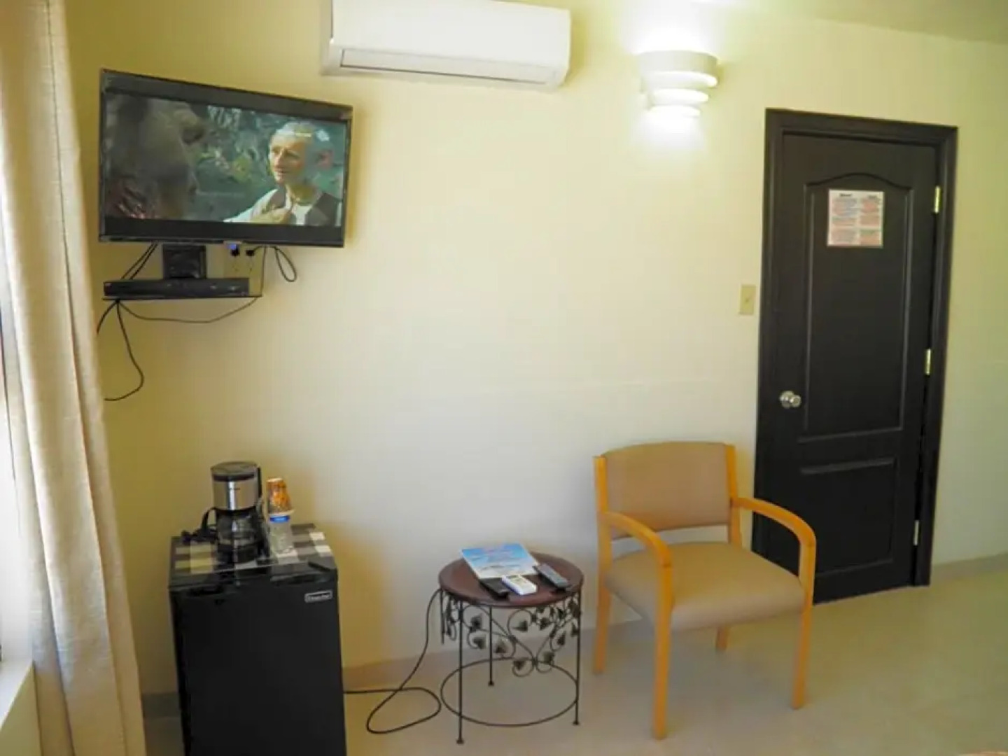 #52 Bungalow Seaside Hotel & Victors RV Park