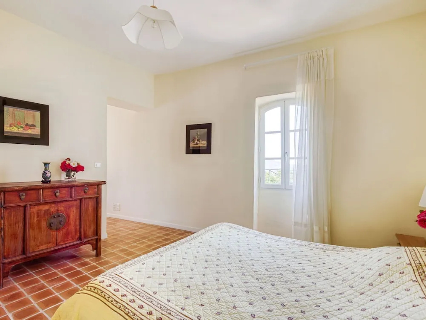 Quaint Holiday Home in Rustrel With Swimming Pool