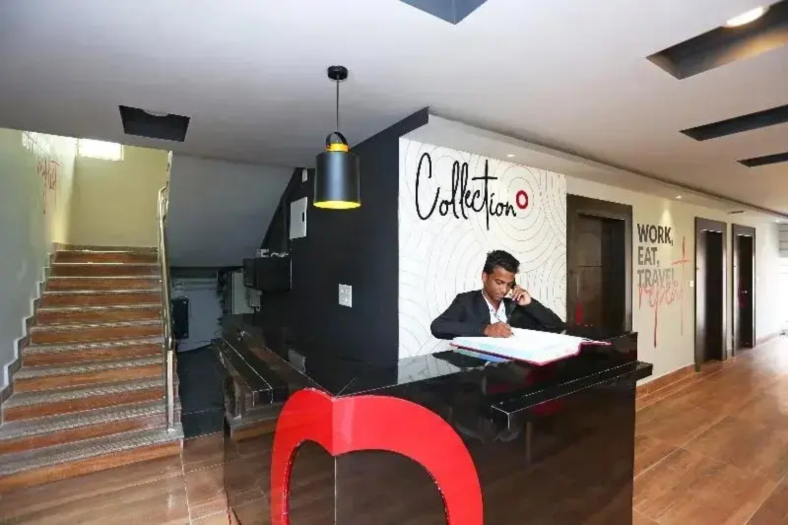 Hotel Bhinna Sakala by OYO Rooms