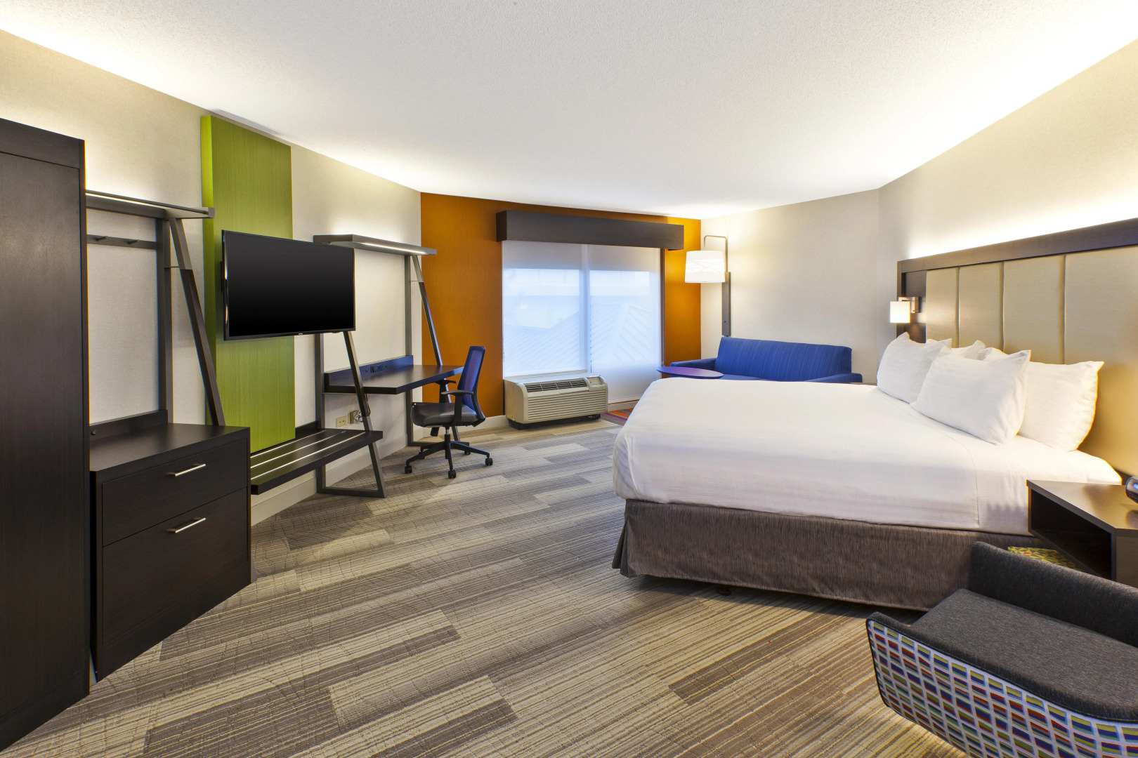 Holiday Inn Express Hotel & Suites Chicago-Midway Airport by IHG