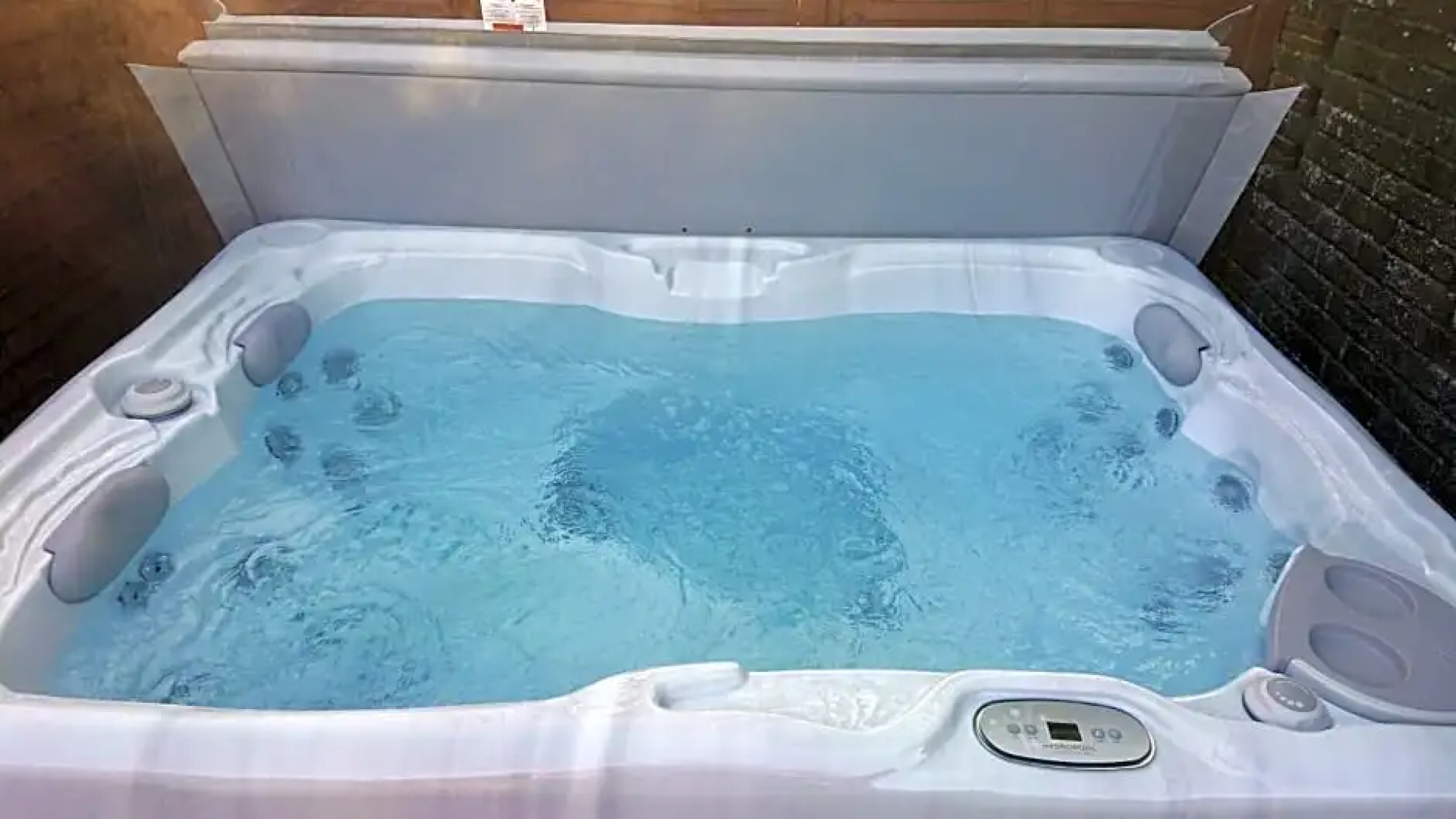 Glenfern Guest House with No Hot Tub & Cottage with Private Hot Tub