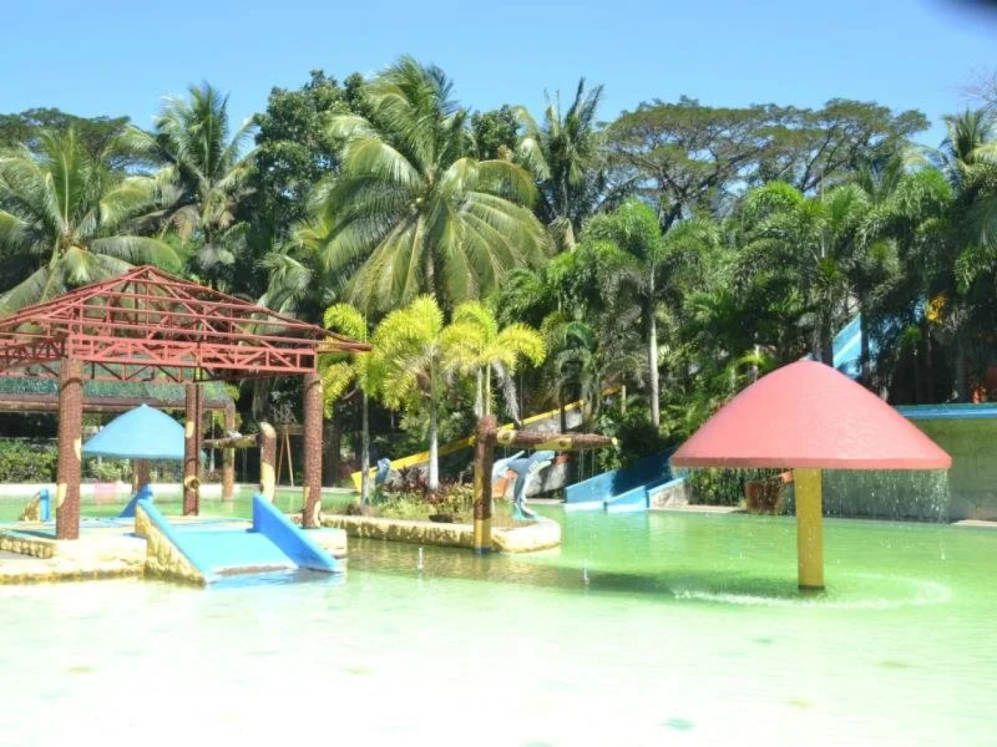 Anne Raquels Hillside Resort and Hotel