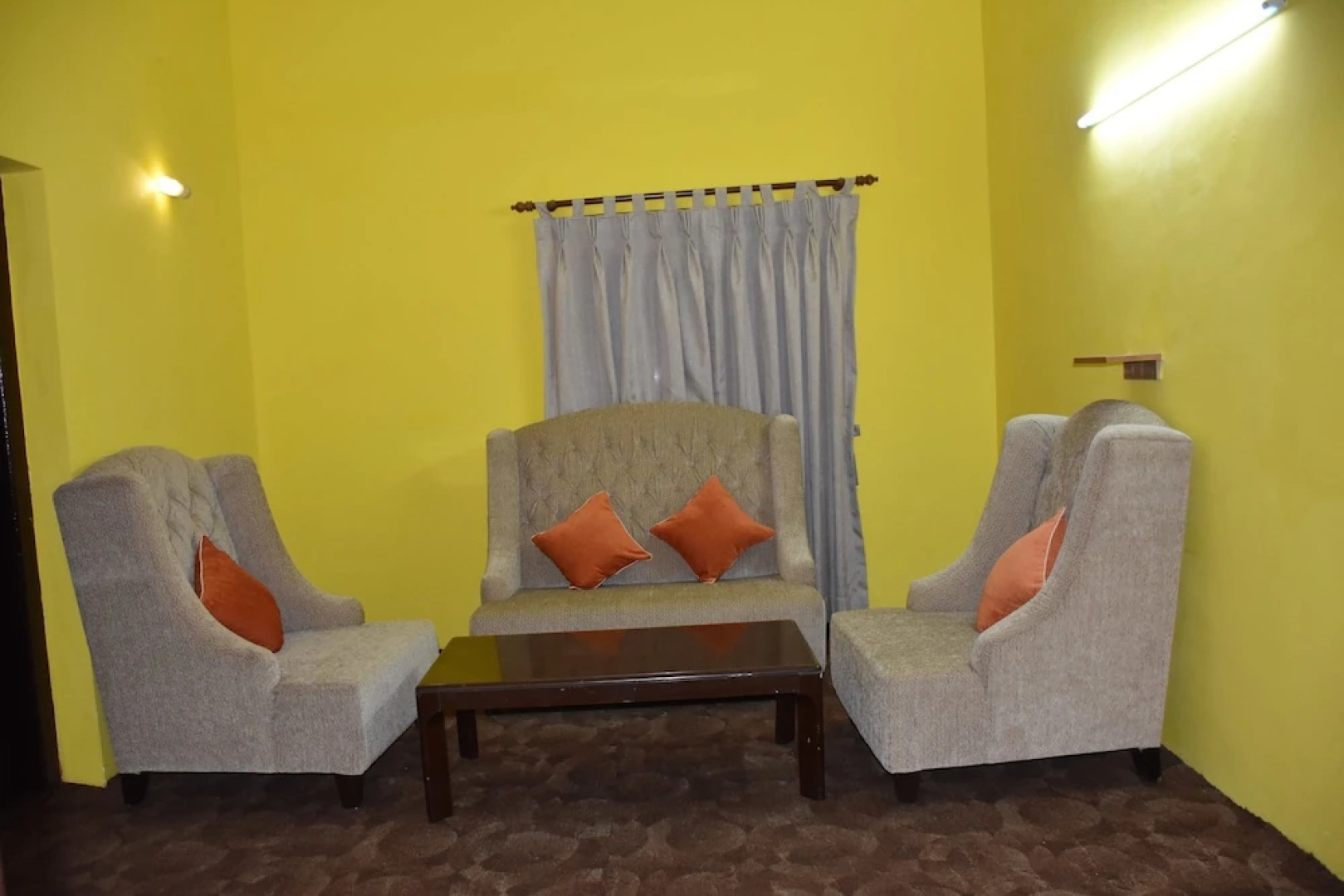 Yellow Durbar Apartment and Lounge