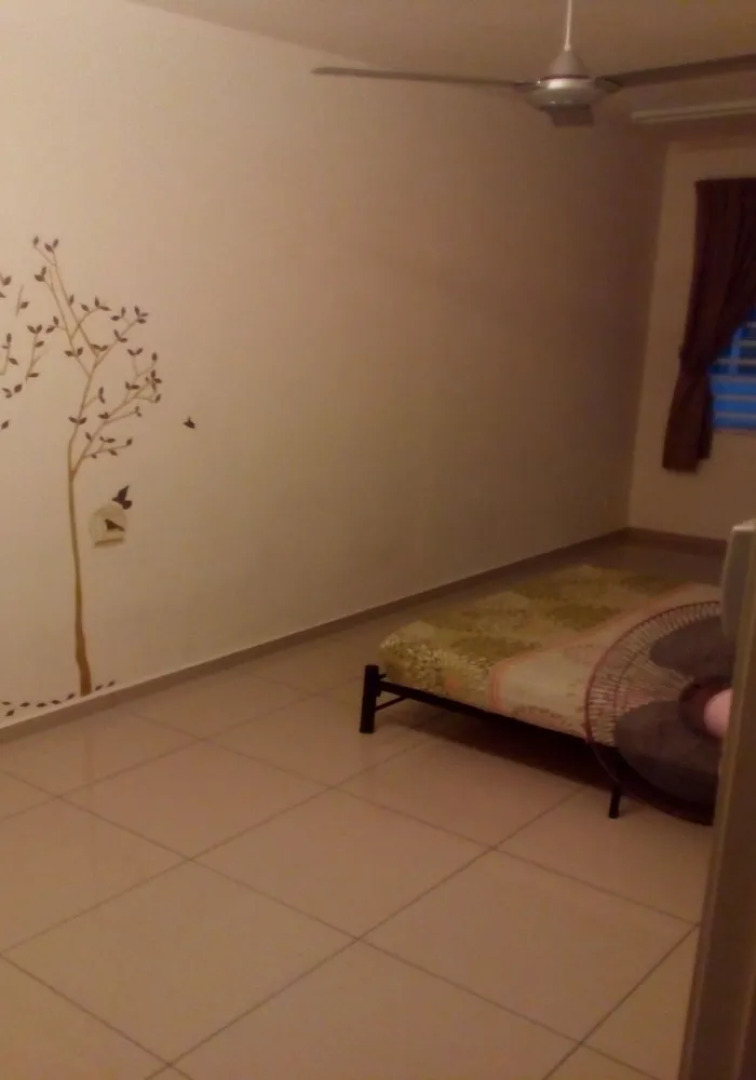 Elessandra 3 Storey 5 Rooms