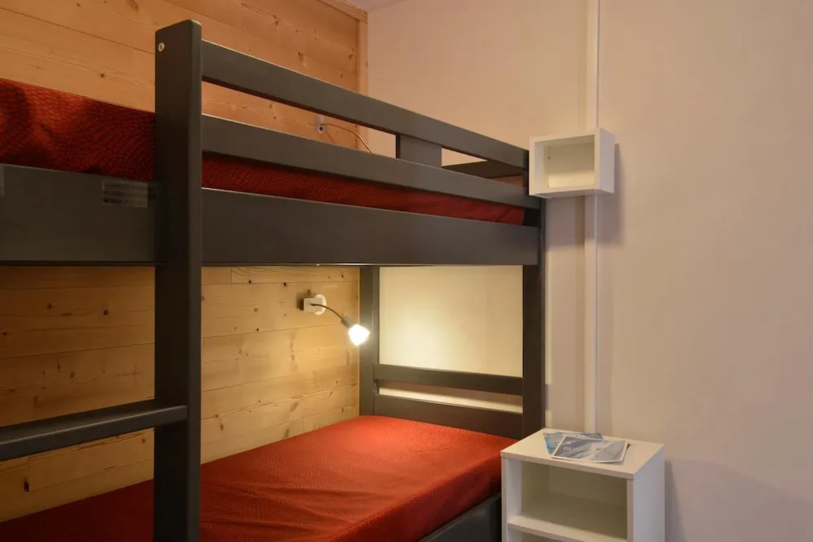 Residence Saintjacques Four-roomed Apartment for 8 People in the Resort Center S703