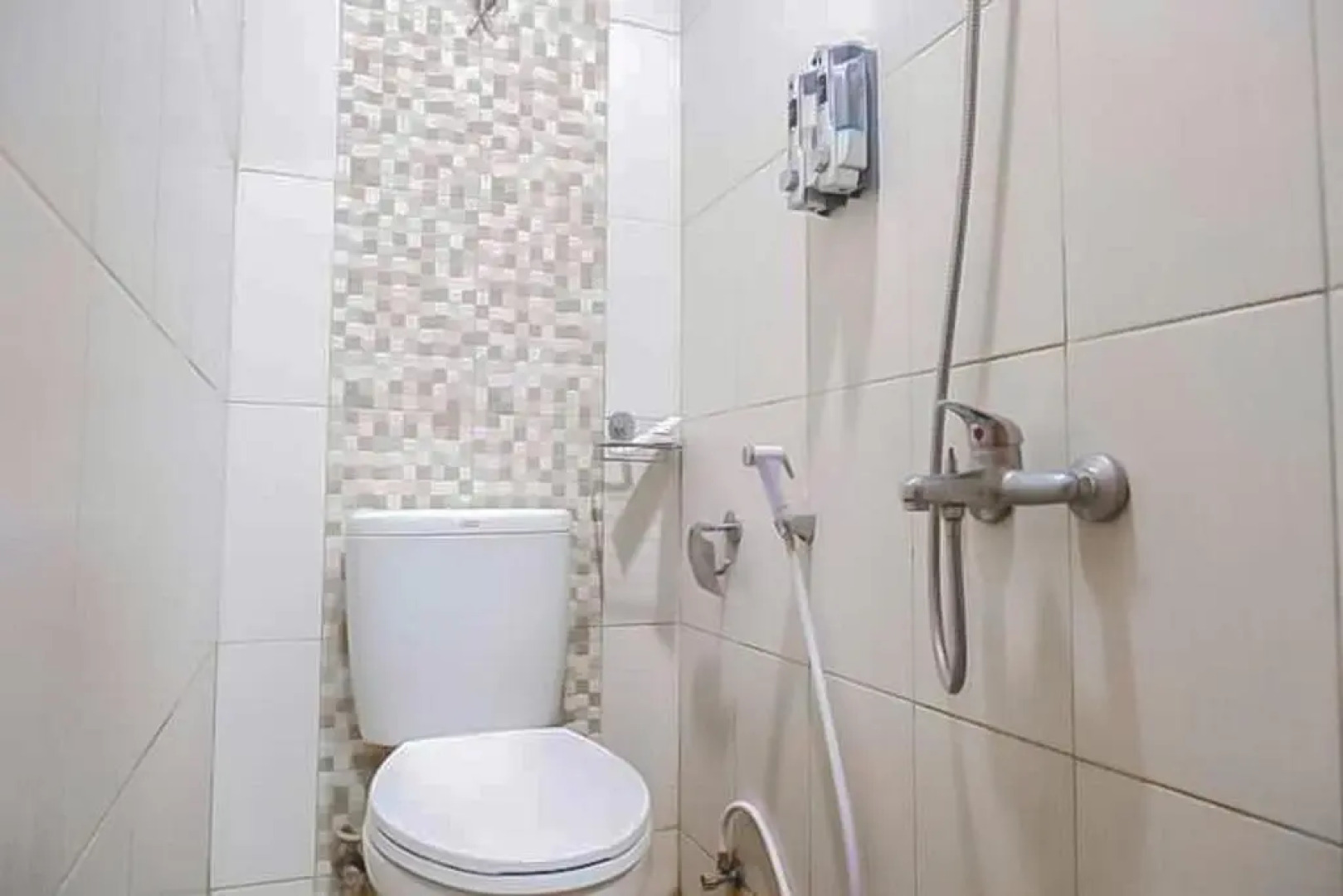 RedDoorz Premium @ Griya Inkoppabri Cisarua Puncak