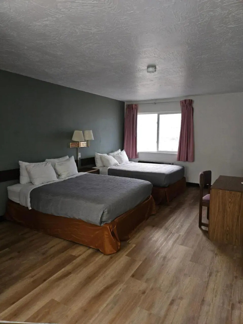 Super 8 Motel - Beaver