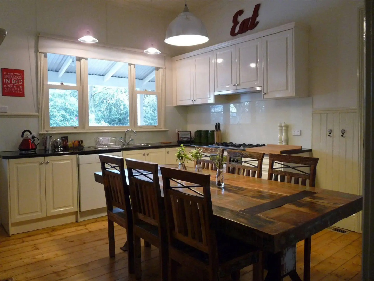 Brentwood Accommodation