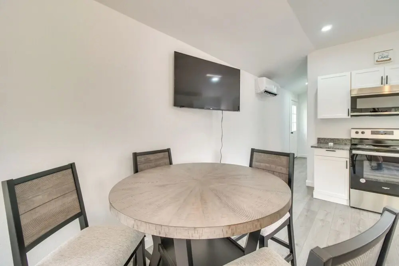 Grove Cabin - Walk to Grand Lake o' the Cherokees!