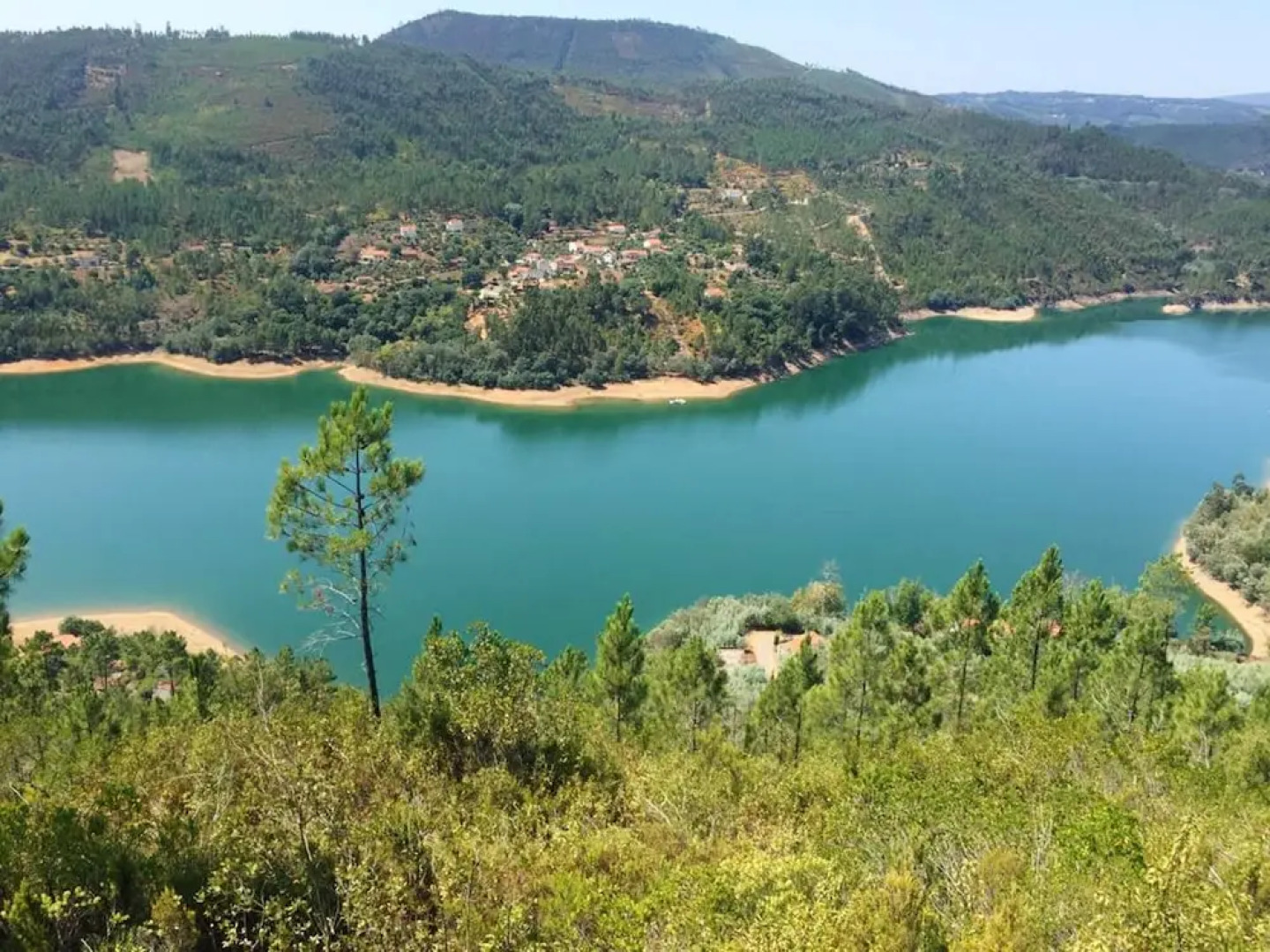 House With 3 Bedrooms in Cernache do Bonjardim, With Wonderful Lake View, Furnished Terrace and Wifi Near the Beach