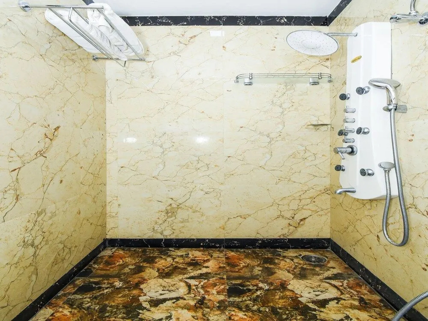 Oyo 42636 Zest Damodar Garh