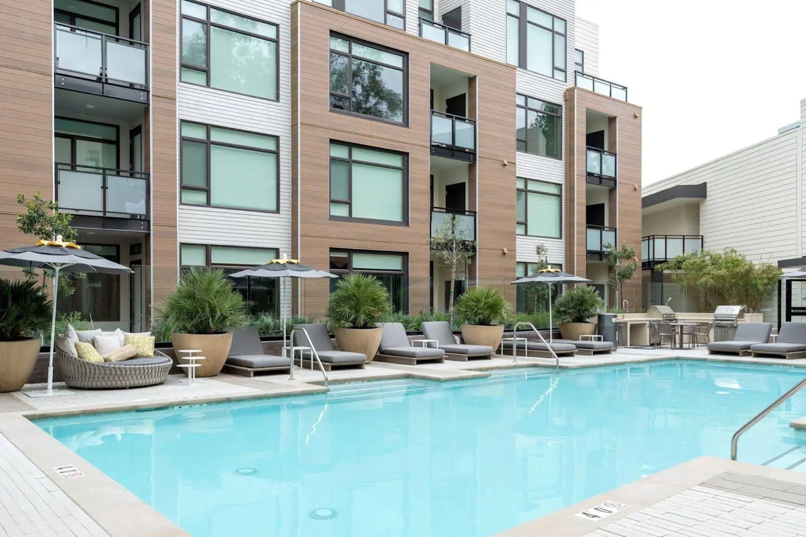 Global Luxury Suites at Mountain View