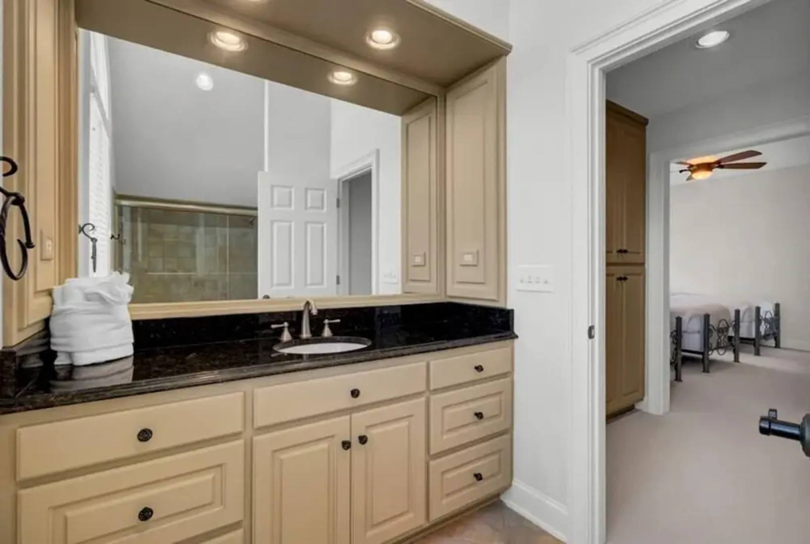 Beachwood East 5 by Wild Dunes With Amenities