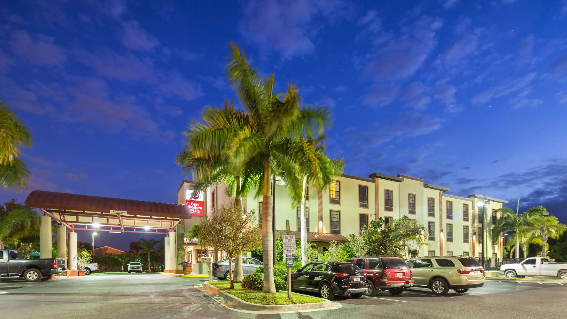 Best Western Plus Bradenton Gateway Hotel