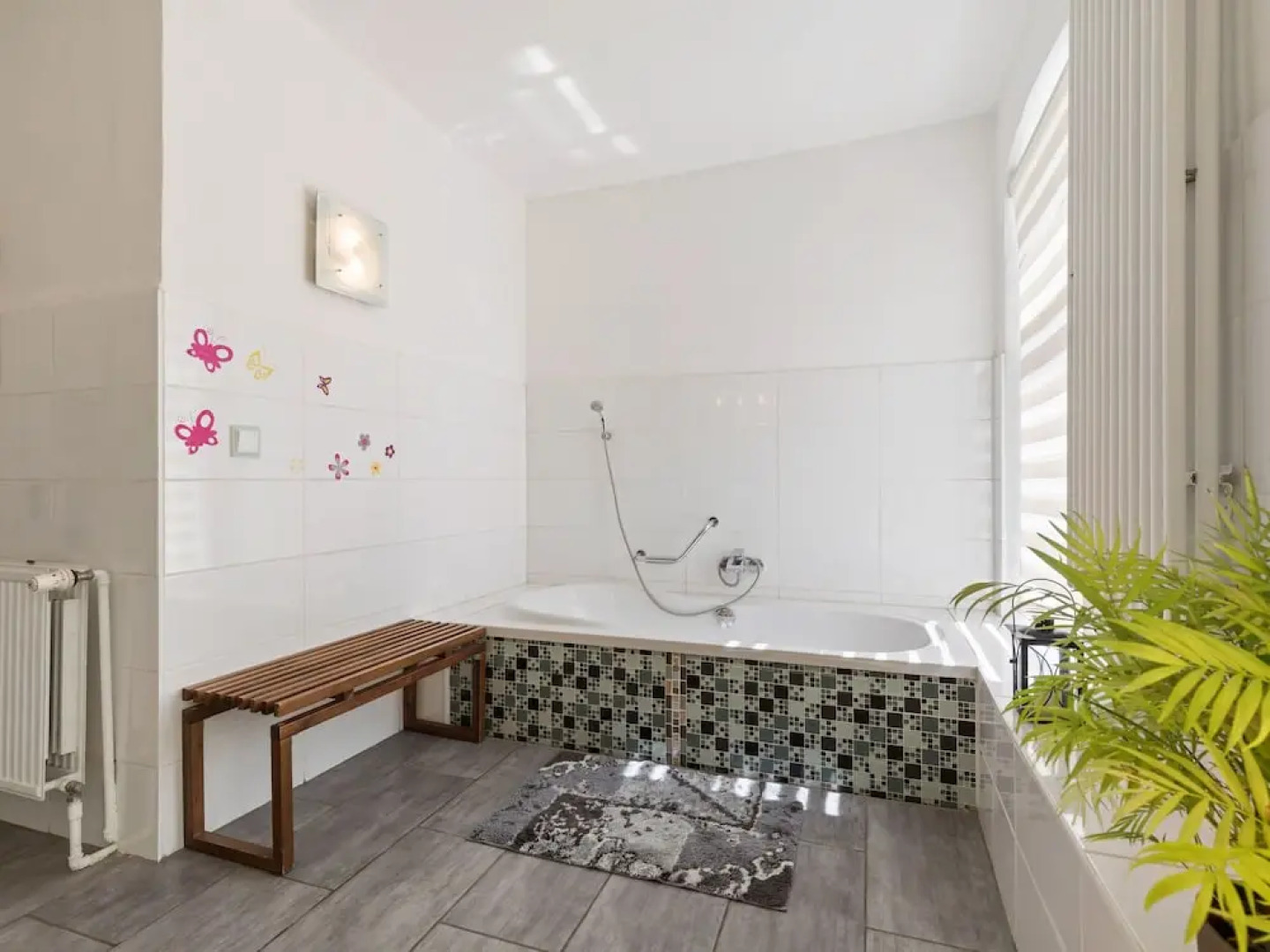 Delightful Apartment in Klein Pravtshagen With Boating