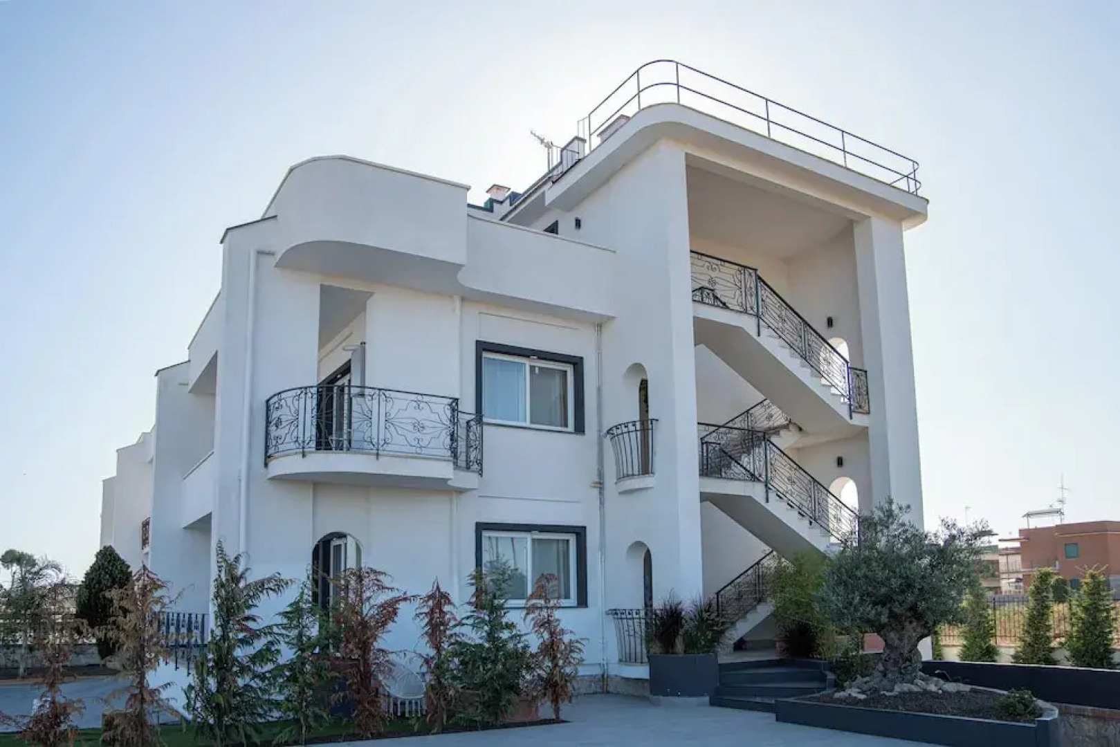 Viroga suite apartments