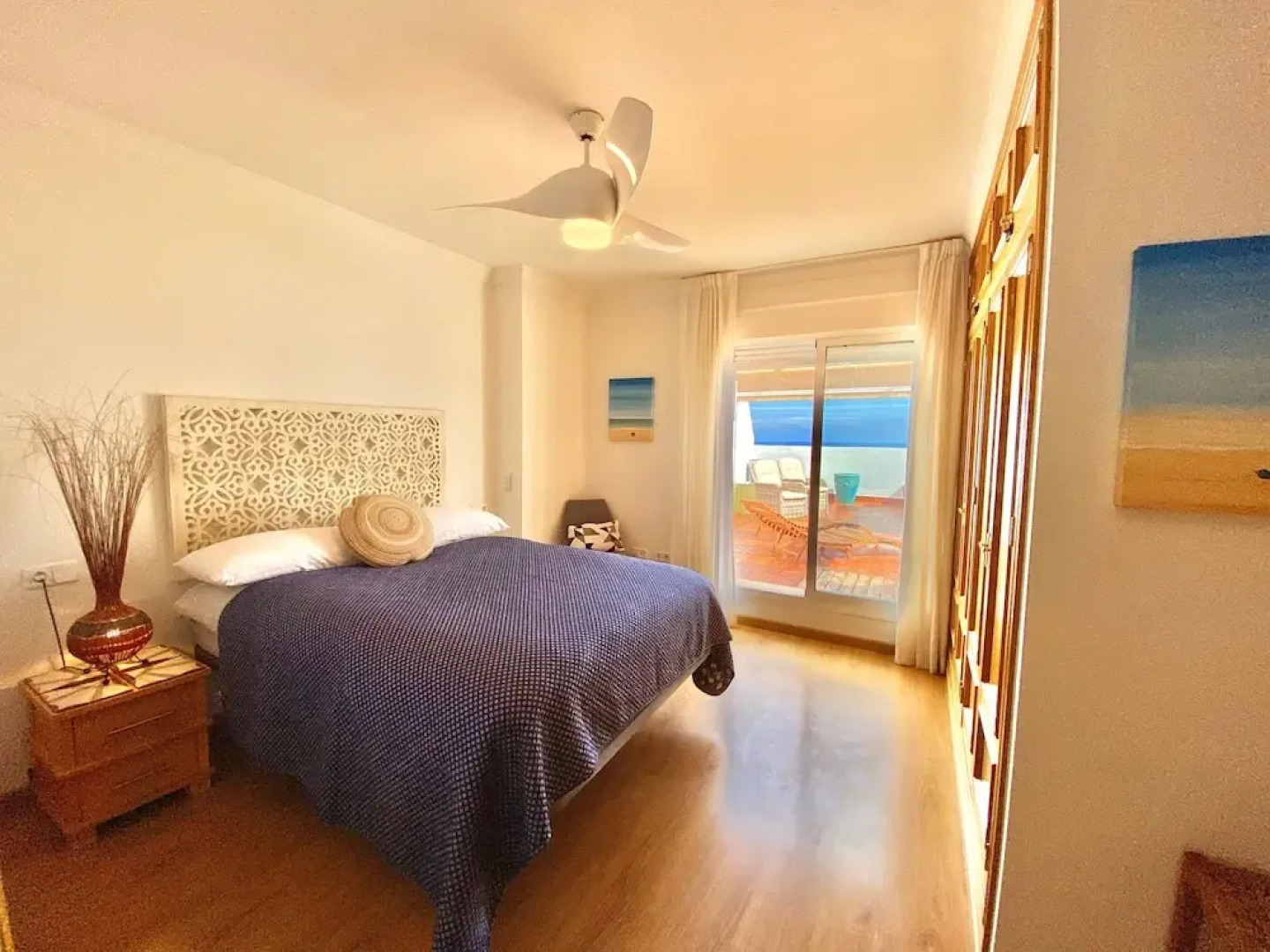 3bed Penthouse With Large Terrace & Sea View