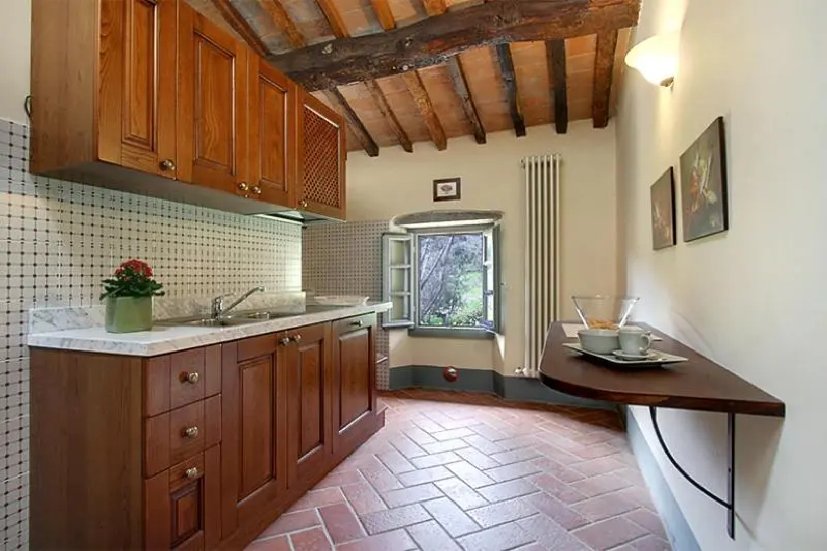 Casaglia 2 · Apartment With Shared Pool