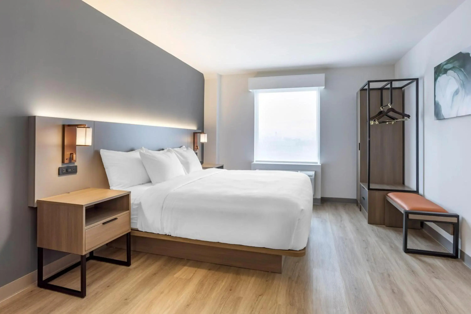 Comfort Inn & Suites Newark Liberty International Airport